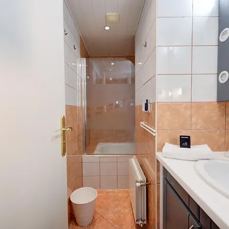 Apartmán Le Chapala - Hyper Centre - Proche Commerces Tours